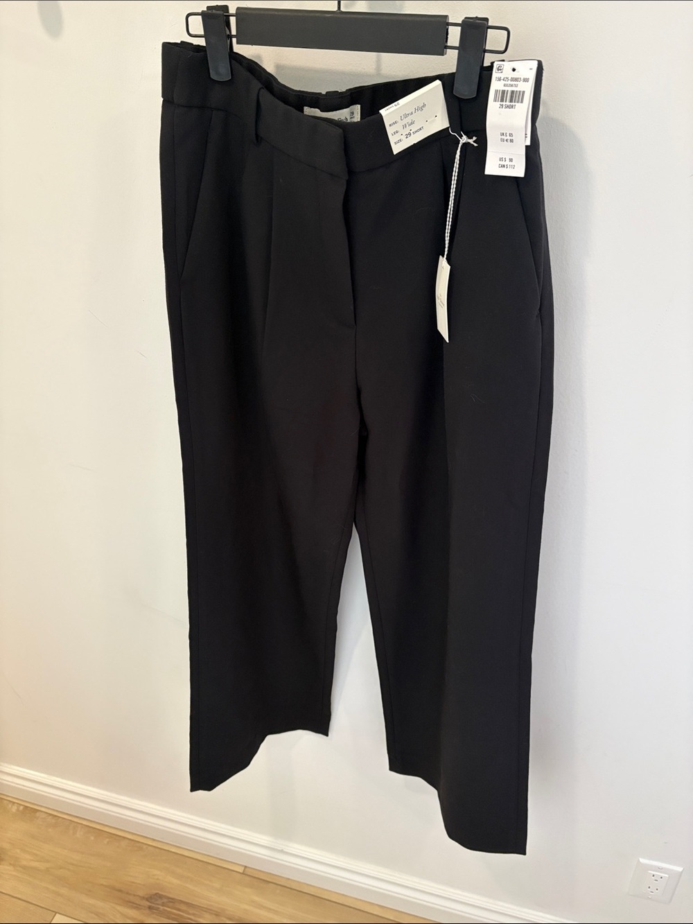 New with tag - Abercrombie & Fitch Sloane Trousers